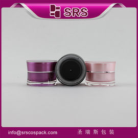 J092 bình nhựa màu hồng và đen 10g cho mỹ phẩm